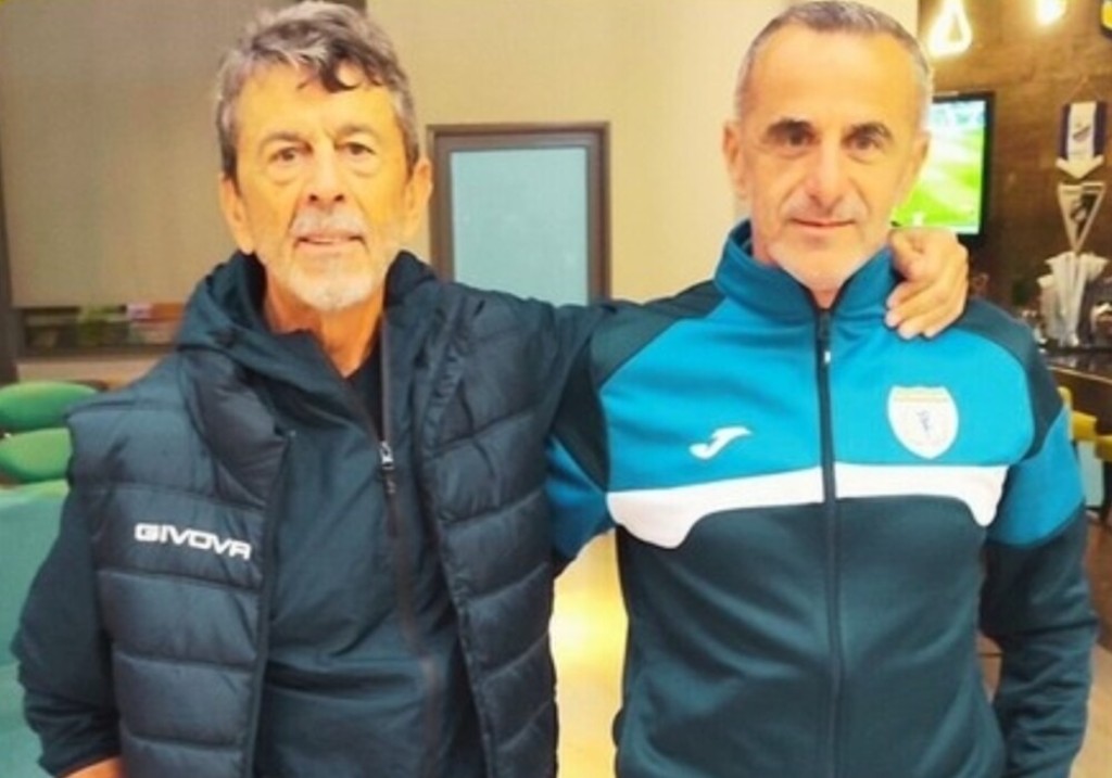 Πετράκης: Γι’ αυτό είναι σπουδαίος άνθρωπος και μεγάλος προπονητής