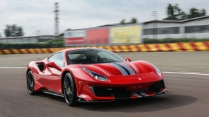 Η Κόκκινη Ferrari...