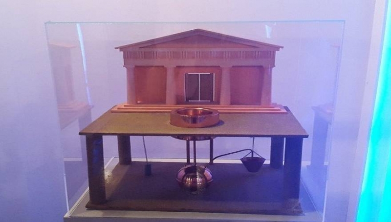 Οι εφευρέσεις των αρχαίων Ελλήνων: Το «ρομπότ-υπηρέτρια», ο αστρολάβος, ο υπολογιστής των Αντικυθήρων (εικόνες)