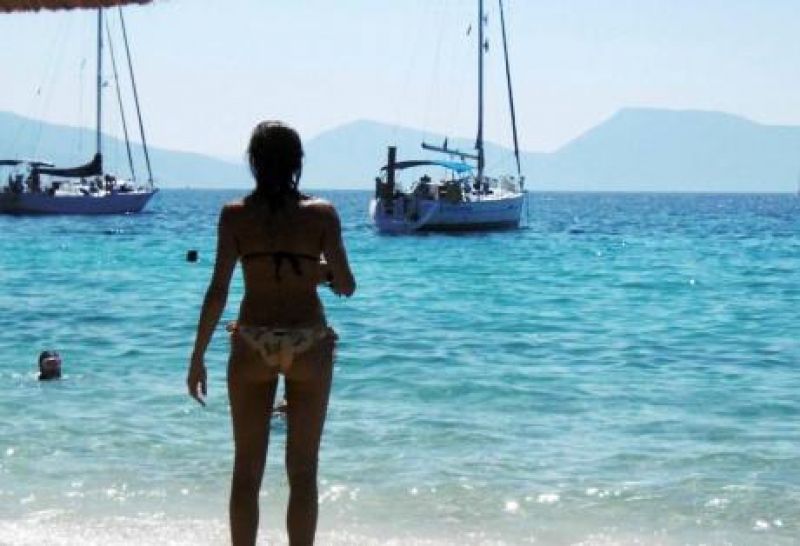 Βαθυαβάλι: Η πανέμορφη παραλίας της Αιτωλοακαρνανίας – ΔΕΙΤΕ ΦΩΤΟΓΡΑΦΙΕΣ