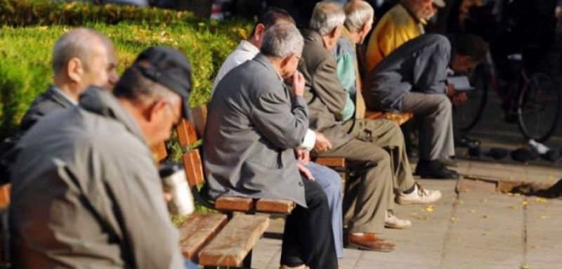 Τα «παραθυράκια» των ασφαλιστικών νόμων για να παραμείνει το σύστημα εκτός πραγματικότητας