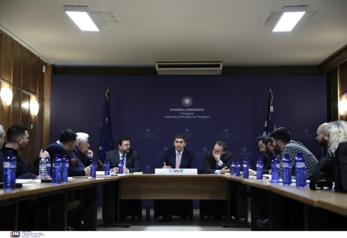 Συνεχείς επαφές Αυγενάκη με αγροτικούς συλλόγους από όλη τη χώρα Συσκέψεις με εκπροσώπους αγροτών από Θεσσαλονίκη, Σέρρες, Λάρισας, Χαλκιδική, Έβρο και Ημαθία