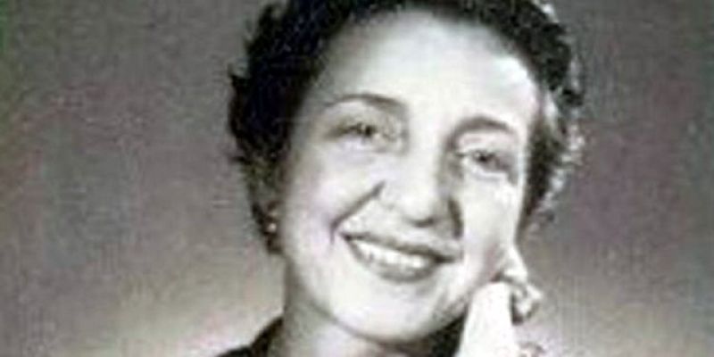 Δώρα Στράτου, η γυναίκα που διέσωσε τους ελληνικούς παραδοσιακούς χορούς