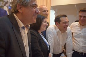 Στο εκλογικό κέντρο του Σταύρου Καμμένου ο Αλέξης Τσίπρας