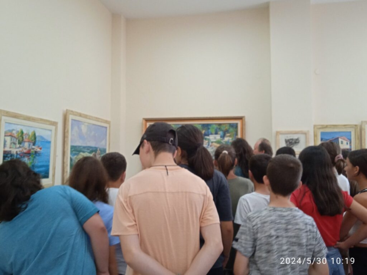 Πινακοθήκη 2ου Δημοτικού Αγρινίου, δύο εβδομάδες μετά τα εγκαίνια