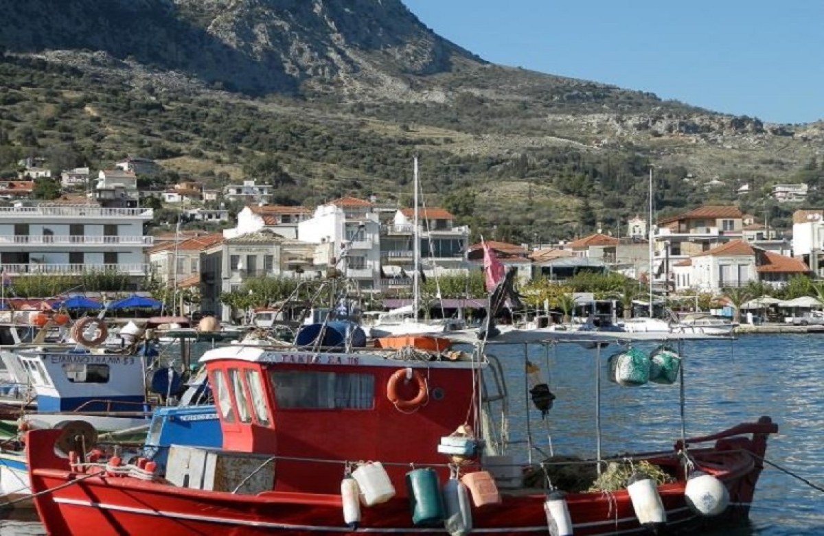 Aναθεωρημένοι κανόνες για αλιεία και υδατοκαλλιέργειες