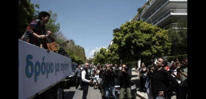 Οι δραματικοί τόνοι ξεχάστηκαν, αν δεν έγιναν κωμικοί