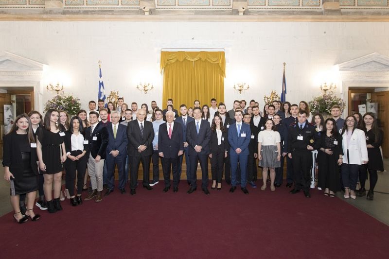 Μεγάλη στιγμή για την Αγρινιώτισσα «Πρώτη εκ των Πρώτων» αποφοίτων Λυκείου