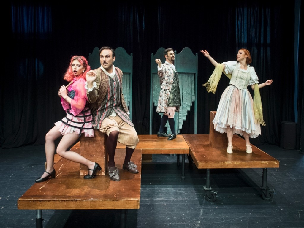 «Η ΛΟΚΑΝΤΙΕΡΑ» στην Ναύπακτο.  Στον Κήπο του Αρχοντικού Μπότσαρη (Παρ 4/7/2025 21:30)