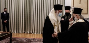 Μητσοτάκης σε Ιερώνυμο: Η Εκκλησία να αναλάβει τις δικές της ευθύνες