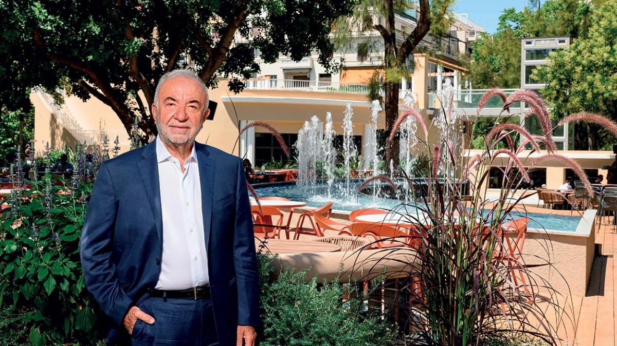 Βλάσης Σταθοκωστόπουλος: η μυθιστορηματική ζωή του «βασιλιά της εστίασης» που ξεκίνησε από τον Άγιο Βλάσιο του δήμου Αγρινίου