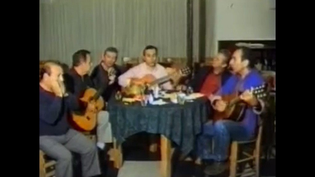 Αγρίνιο: Αξέχαστες μελωδίες από το πολυφωνικό σύνολο «Επιστροφή» – Ένα «live» 35 χρόνια πριν (video)