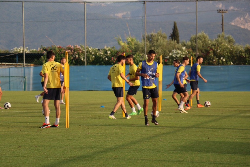 Παναιτωλικός: Με υψηλές προσδοκίες η πρώτη προπόνηση ενόψει της νέας σεζόν! (εικόνες &amp; βίντεο)