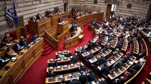 Καταψηφίστηκε από 156 βουλευτές η πρόταση μομφής κατά της κυβέρνησης