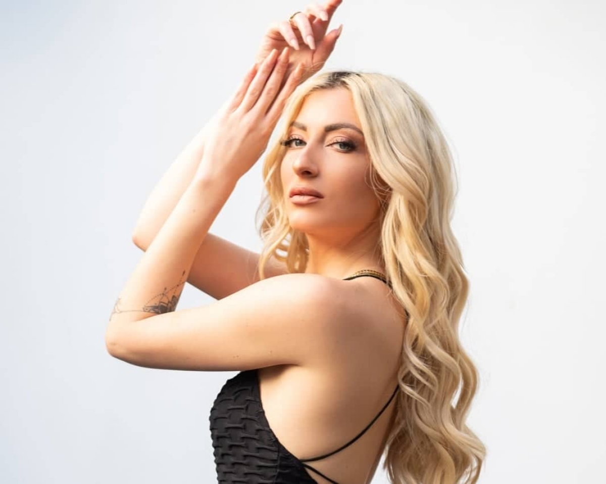 Ηλιάνα Ήλια: Ερμηνεύει το τραγούδι «Κέρδισες τις εντυπώσεις» και εντυπωσιάζει!