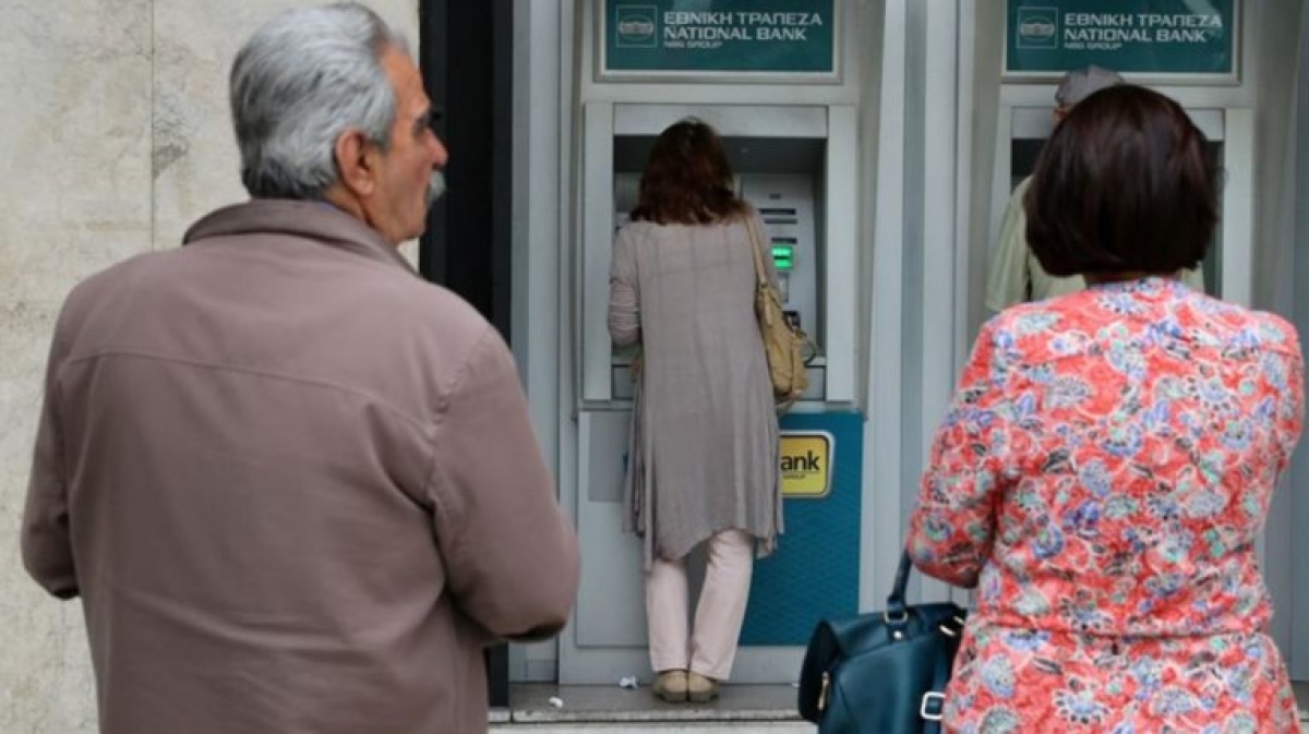 Ερχεται μίνι ασφαλιστικό: Ποιοι ωφελούνται