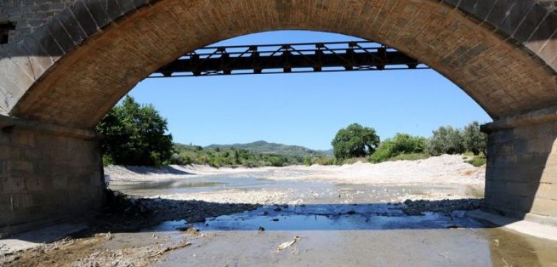 Η άλλη όψη της γέφυρας της Αβώρανης (δείτε φωτο)