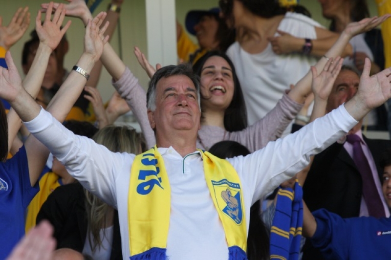 Ο Κωστούλας, η εξέδρα και… ο Μήτρογλου