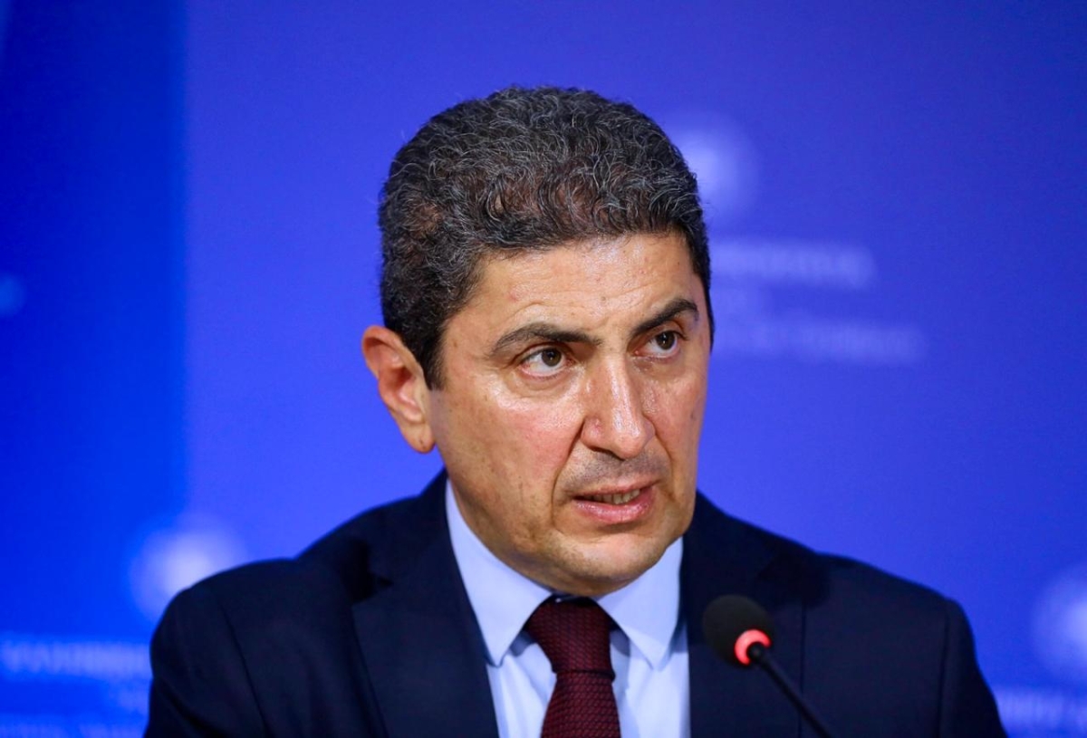 Αυγενάκης προς τα κόμματα για ΚΑΠ: Θέλουμε εθνικές συμμαχίες και προτάσεις - Να βάλουν πλάτη στις ευρωομάδες που μετέχουν για να επιτύχουμε τα μέγιστα για τους αγρότες