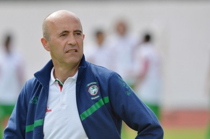 Aποφασίζει ο Πόντες για Αλβες, Μορένο