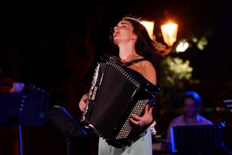 Ζωή Τηγανούρια - Συναυλίες Καλοκαίρι 2017