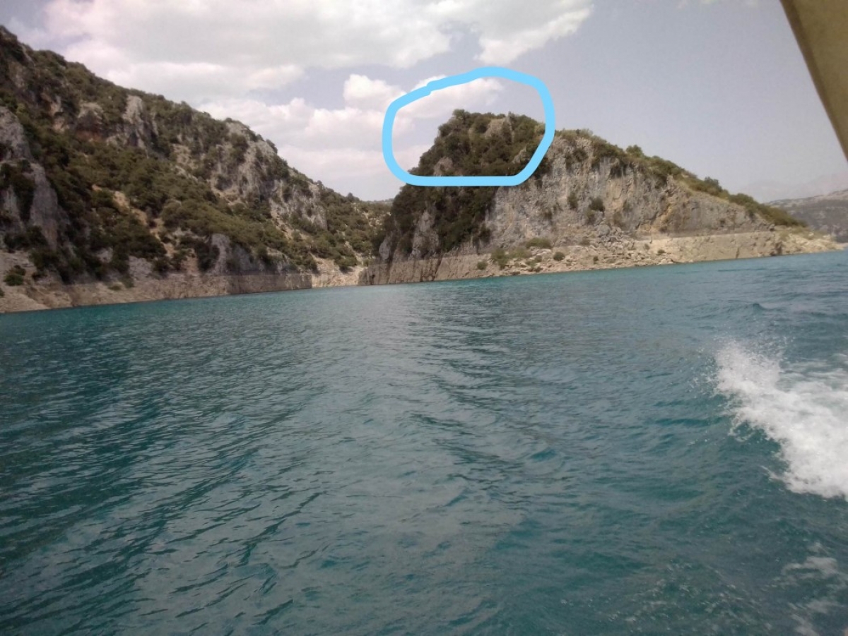 Το μεσαιωνικό Κάστρο του Τόκκου στη Λίμνη Κρεμαστών