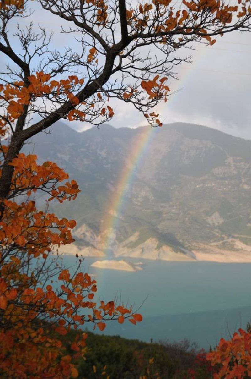 Χρώματα της εποχής στο Αιτωλοακαρνανικό τοπίο