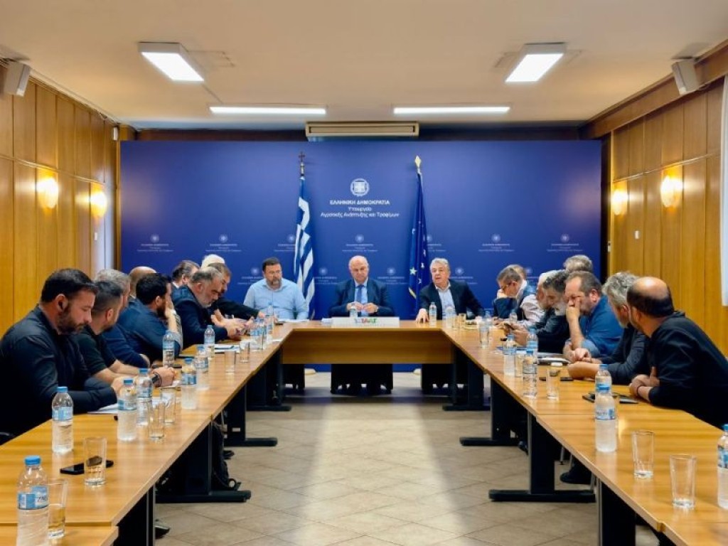 ΥπΑΑΤ, Κώστας Τσιάρας: Η σύσκεψη με τους αγρότες της Κρήτης είναι η απόδειξη ότι με διάλογο λύνονται τα προβλήματα