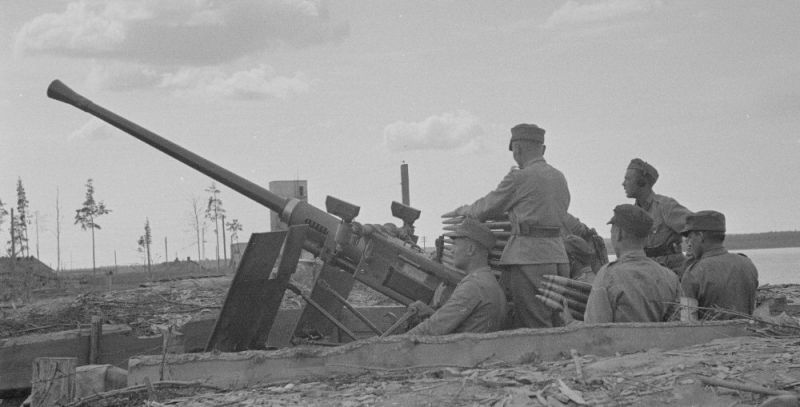 Πως το Πολεμικό Ναυτικό ενίσχυσε με αντιαεροπορικό το αεροδρόμιο του Αγρινίου πριν τη Γερμανική εισβολή