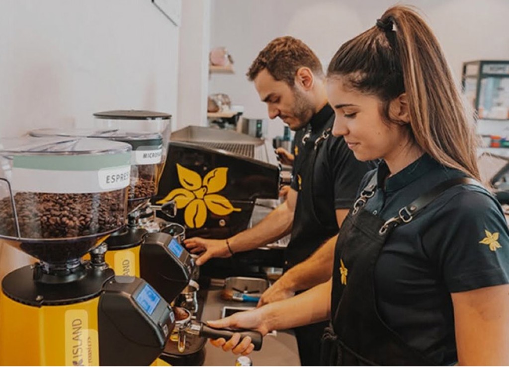 Νέα θέση εργασίας σε κατάστημα Coffee Island στο Αγρίνιο