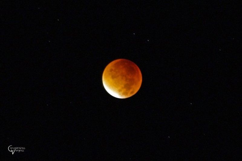 Το 2016 κλείνει με 3 τεράστια φεγγάρια – Το πρωτοφανές φαινόμενο των supermoons