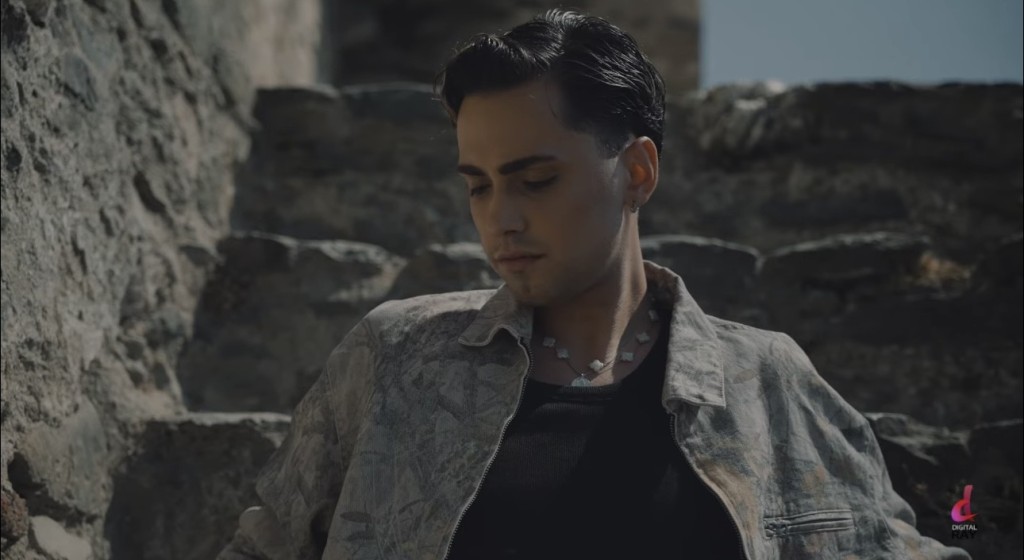 Ο Delo κάνει το δισκογραφικό του ντεμπούτο με το τραγούδι «Κάστρα»!