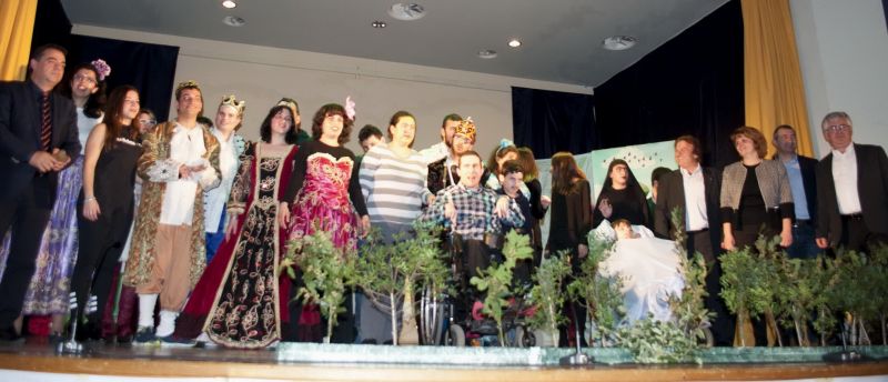 Ολοκληρώθηκαν οι θεατρικές παραστάσεις,   με το έργο «Ο πλανήτης εκπέμπει S.O.S»