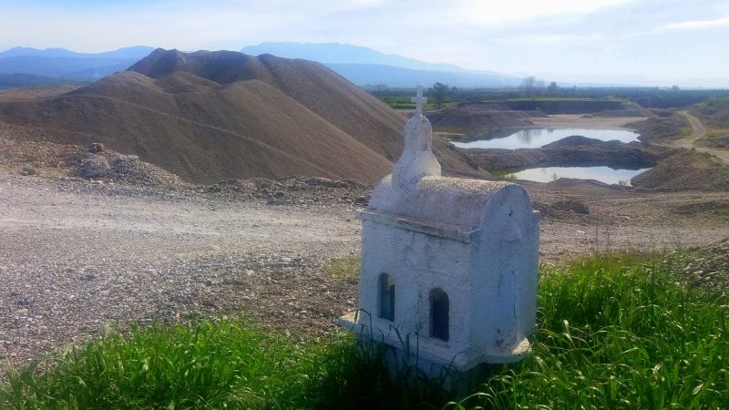 Λίμνες φτιαγμένες από πέτρες…