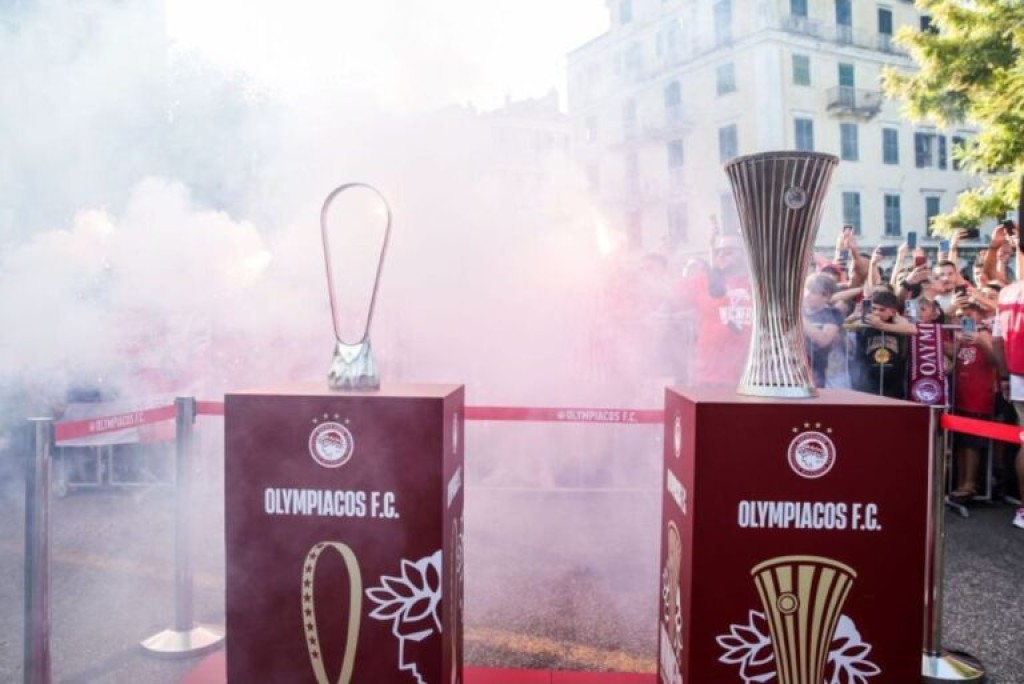 Αναβλήθηκε η άφιξη των τροπαίων του Ολυμπιακού στο Αγρίνιο