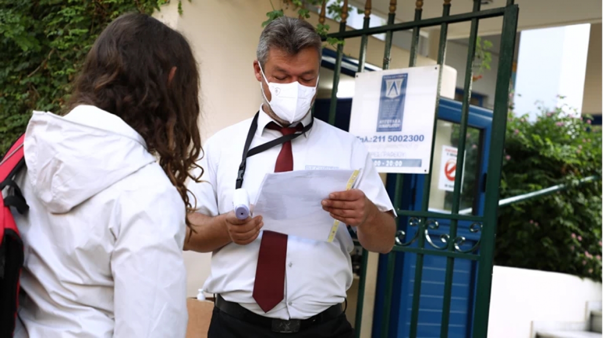 Γονείς απέναντι σ&#039;εκπαιδευτικούς...