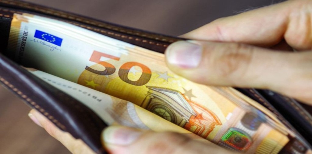 Νέο επίδομα ανεργίας ΔΥΠΑ: Ξεκινάει η εφαρμογή του – Ποιοι θα είναι οι πρώτοι 15.000