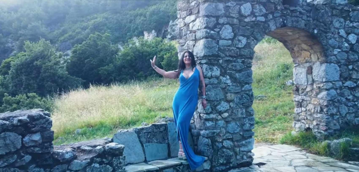 Ρίτα Τσάμου: Κυκλοφόρησε το single της με τίτλο «Μία ώρα αρχύτερα»