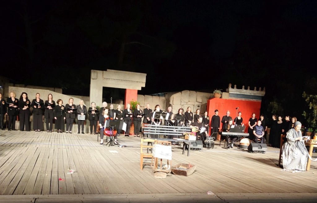 Πραγματοποιήθηκε στην Αθήνα η μουσικοθεατρική παράσταση «Κωσταντίνος Χατζόπουλος... αναπολώντας τα ρόδα της αυγής...»