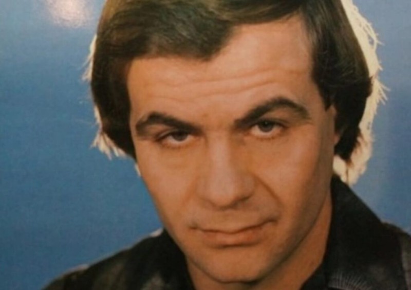 Πέθανε ο τραγουδιστής Κώστας Μοναχός