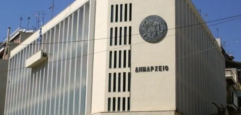 Στα απόνερα της συνάντησης των επικεφαλής: Κόντρα Καραμητσόπουλου – Σταρακά
