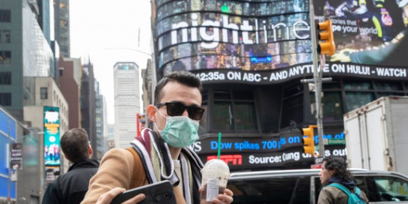 Κορωνοϊός: Ελληνας καθηγητής στο Imperial εξηγεί γιατί θα θυμόμαστε για πάντα τους 2 επόμενους μήνες