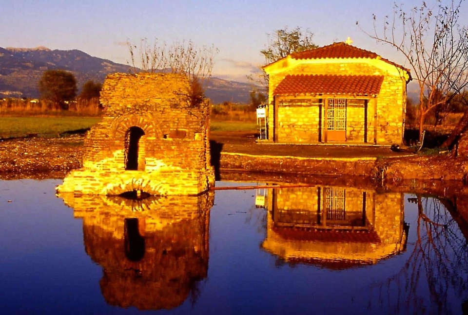 Οι ανασκαφές στην βυθισμένη Αγία Τριάδα Μαύρικα Αγρινίου (βίντεο)