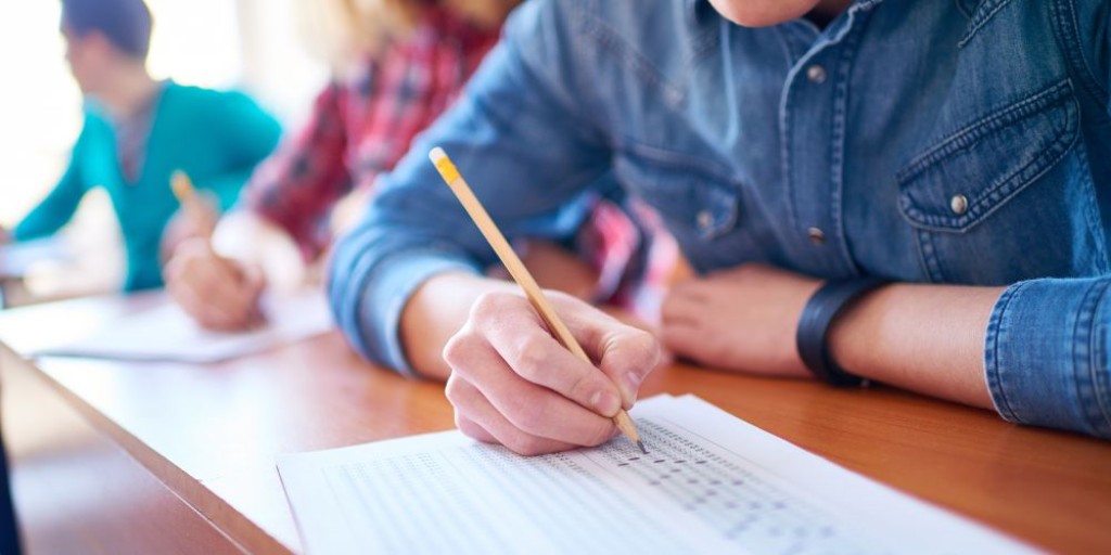 Πανελλήνιες Εξετάσεις: Πως να πετύχεις μέσω της Διατροφής; [ΟΔΗΓΟΣ]