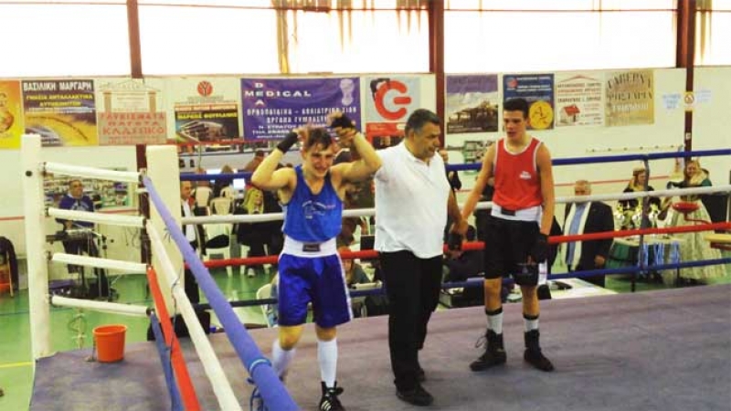 Σε Αμφιλοχιώτη αθλητή το χρυσό του πανελληνίου Πρωταθλήματος Πυγμαχίας Νέων