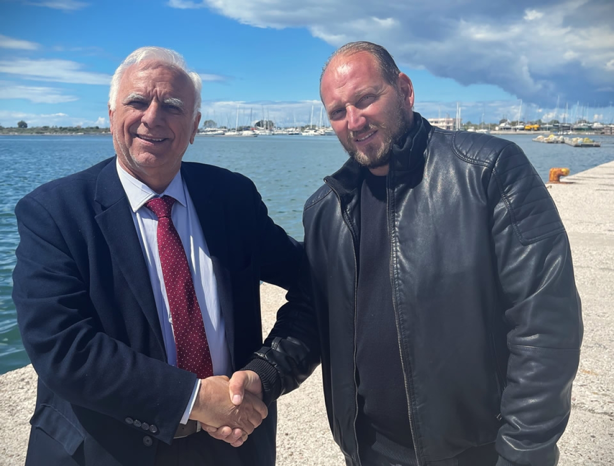 Συμπόρευση ΠΑΝΑΓΙΩΤΗ ΜΠΑΚΑΤΣΕΛΟΥ με τον υποψήφιο Δήμαρχο, ΘΑΝΑΣΗ ΛΥΡΟ