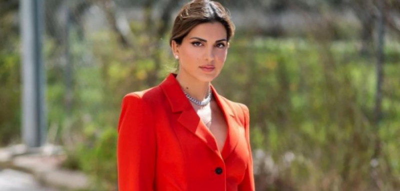 Η Σταματίνα Τσιμτσιλή βγήκε σήμερα στην εκπομπή της ντυμένη τσολιάς! (VIDEO)