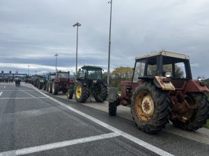 Εργατικό Κέντρο Αγρινίου: «Αλληλεγγύη στον δίκαιο αγώνα των αγροτών»