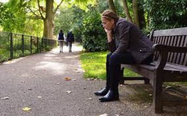 Η πρωτότυπη συνταγή που θα γράφουν γιατροί για να καταπολεμηθεί η μοναξιά