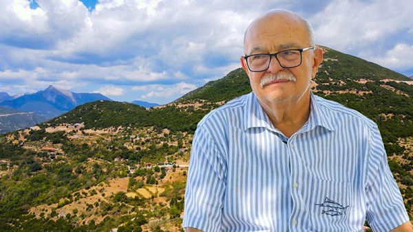 Από ξυπόλητος στο χωριό... οδηγός ταξί στην Νέα Υόρκη (Βίντεο)